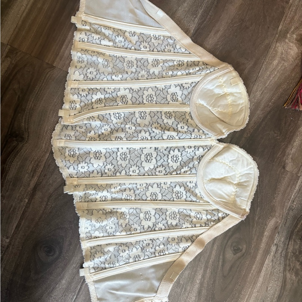 Lace Bustier Top - Picture 4 of 4